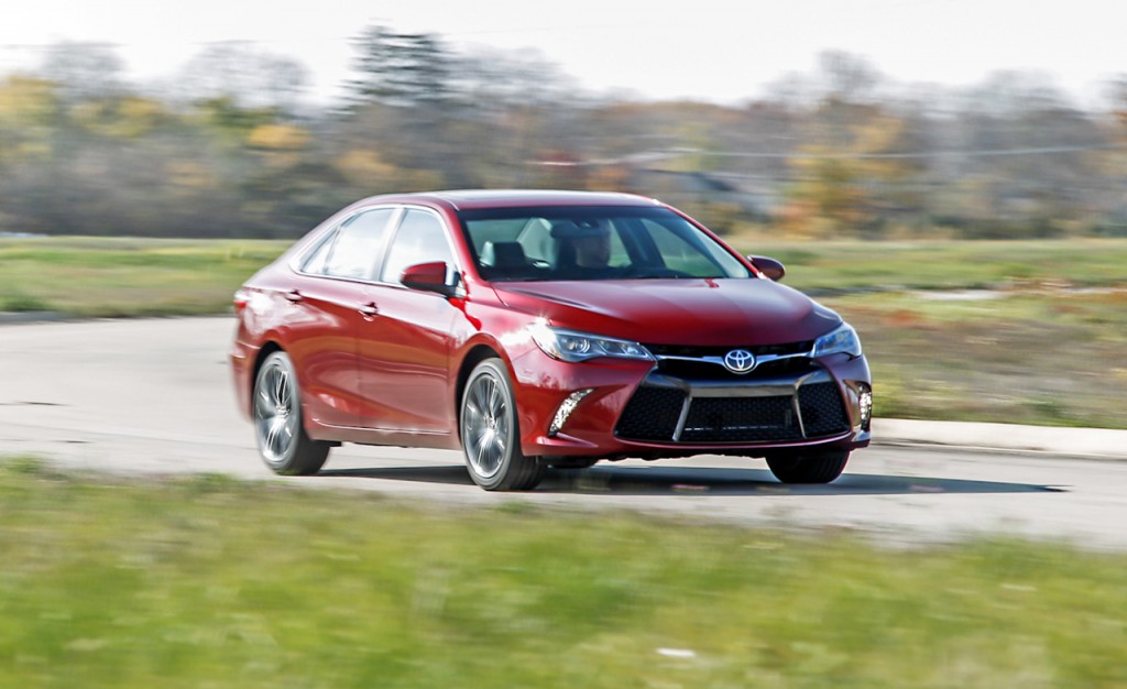 2015-toyota-camry-xse-v-6-test-review-car-and-driver-photo-653584-s-original